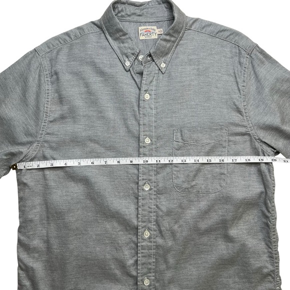 Faherty Men’s Short Sleeve Cotton Tencel Button Down in Gray Size S - Picture 11 of 11